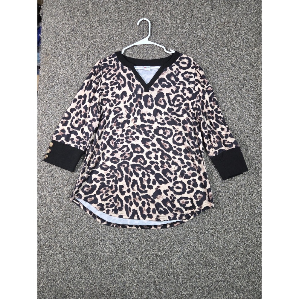 Wiholl Quarter Sleeve Women Large Tan Leopard Print V-Neck Button Cuff Blouse